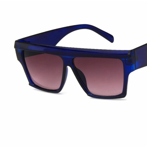 Royalty New Arrival Sunglasses “Get-a-way” 🕶️ - Picture 1 of 1